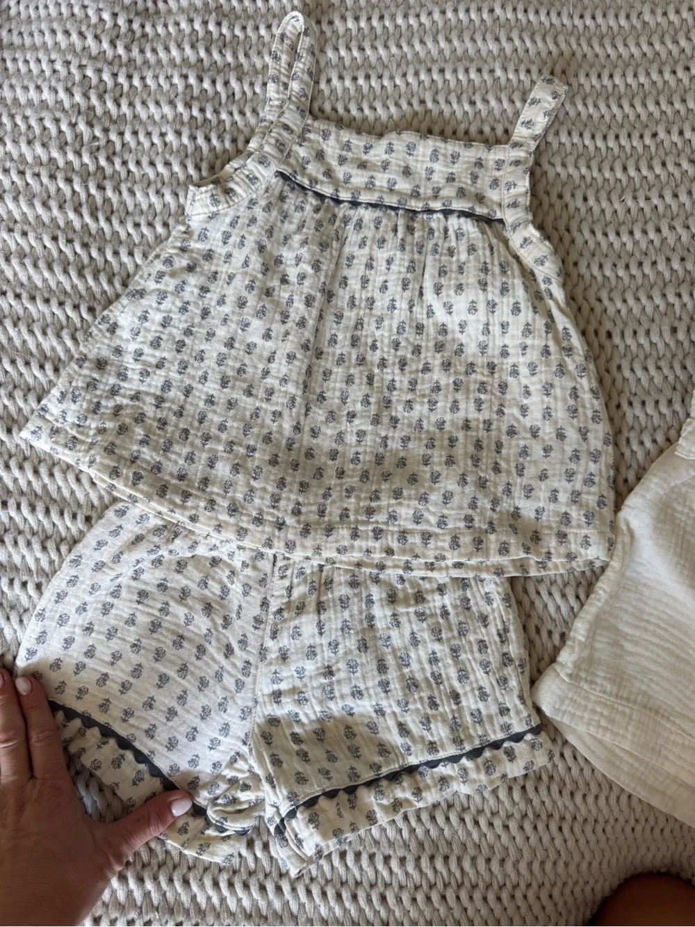 5T bundle of sets from H&M adorables and carters